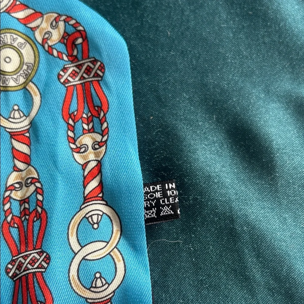100% silk. Made in France. High quality scarf bracelet. With gold heart pendant! - Picture 10 of 16